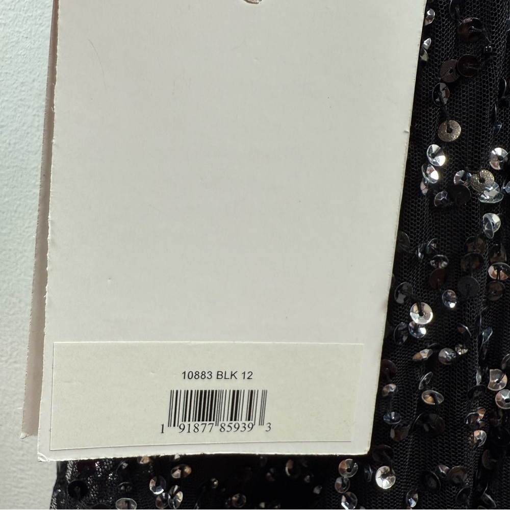MAC DUGGAL Black Embellished Scoop Neck Tiered Gown Size 12 New - Picture 8 of 12